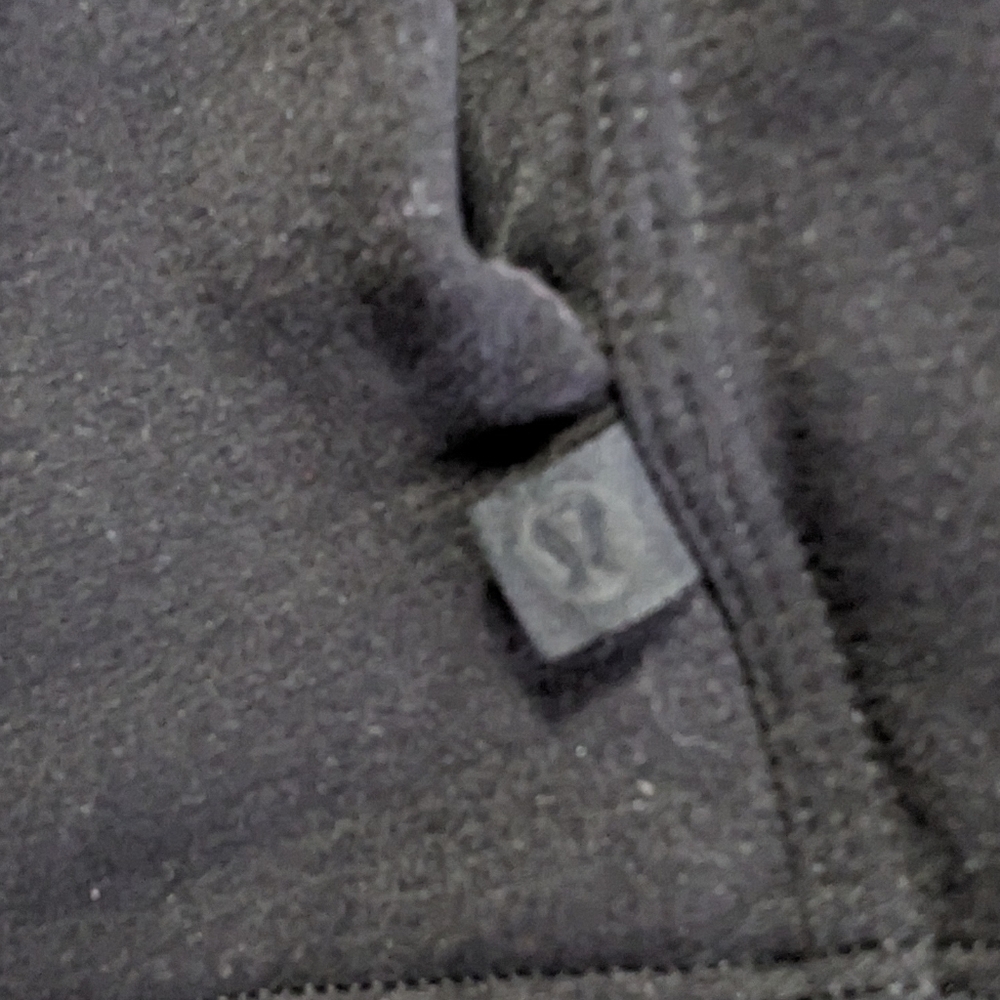 Lululemon  Black and GrayPattern Women's Sweater Size 10 - Picture 4 of 7
